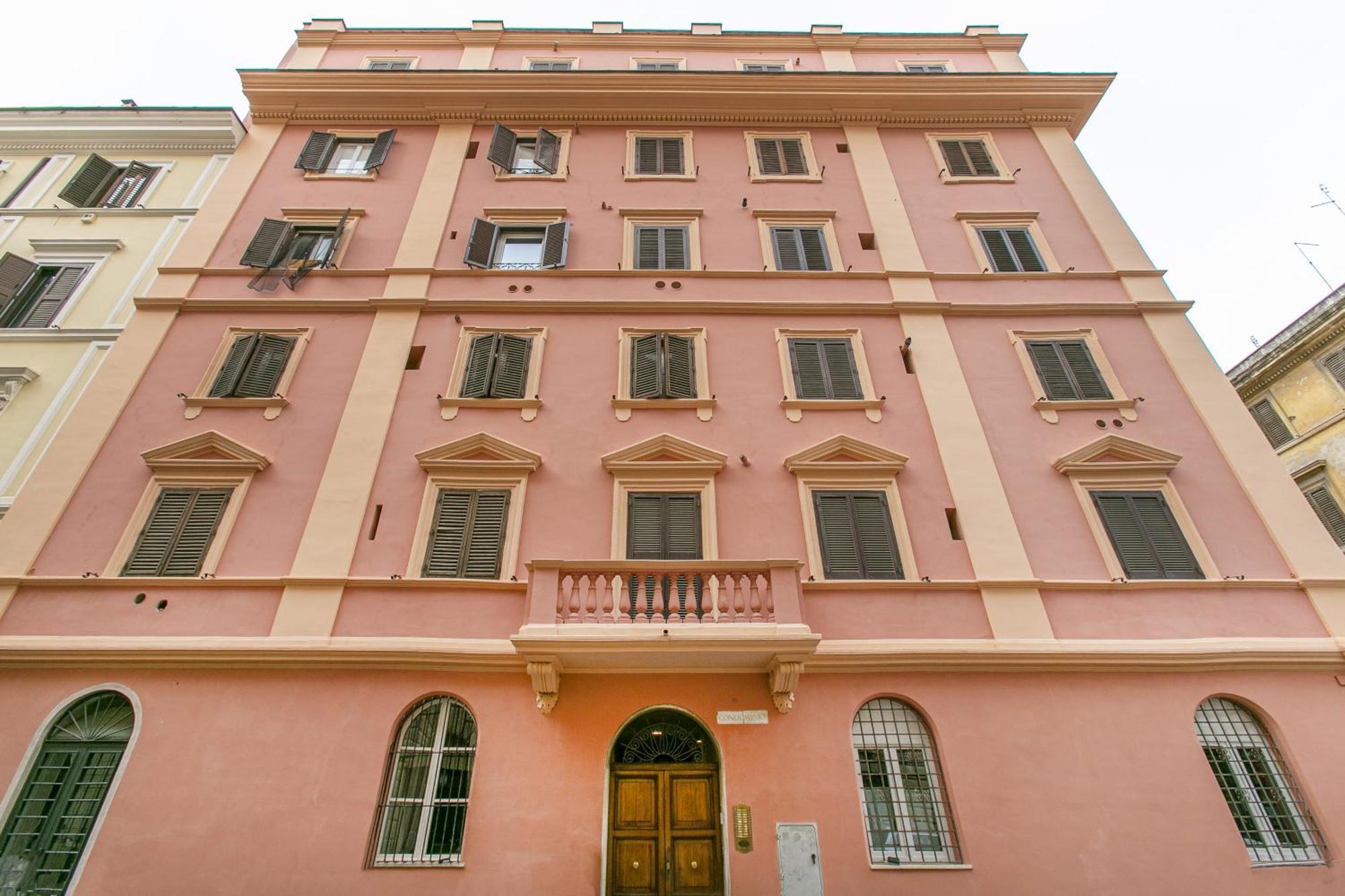 Wwb Colosseo Рим Экстерьер фото